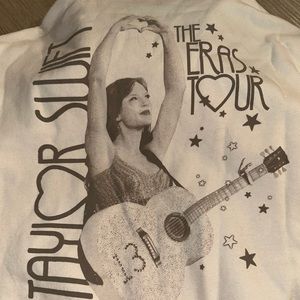 Taylor Swift Eras Tour Hand Heart Hoodie Size L